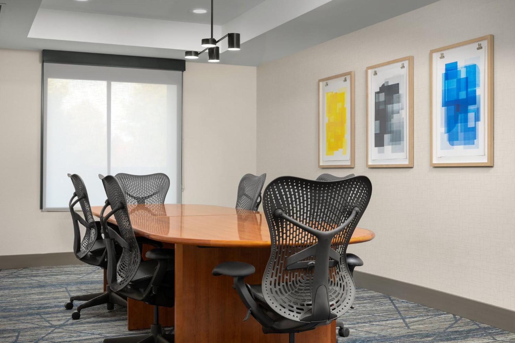 Holiday Inn Express Hotel & Suites Greensboro - Airport Area By Ihg Exterior foto